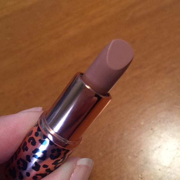 Charlotte Tilbury Lipstick 👄 - Picture 3 of 8